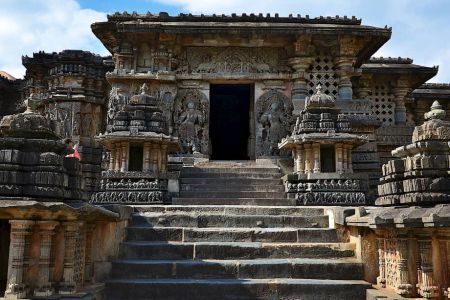 Halebidu - Tempo Traveller Mangalore